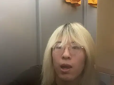 MUIMUICHAN27 online show from 12-19-25, 05:36