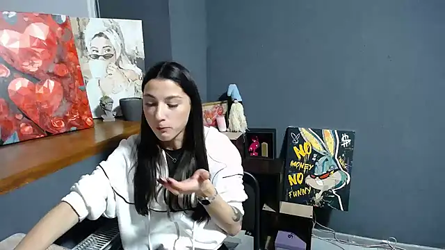 a alessia online show from 10-23-25, 01:10