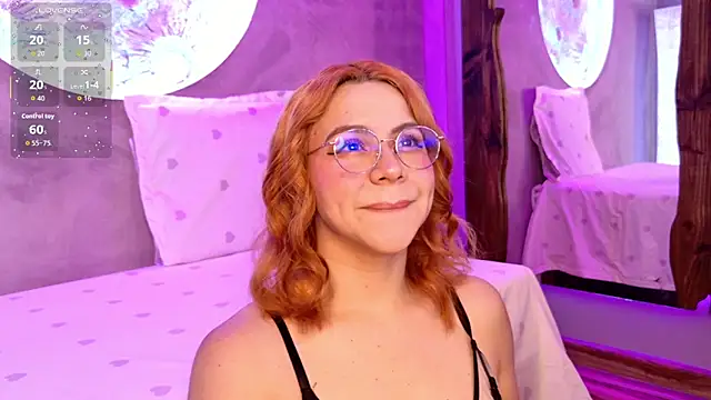 sussiestrawberry online show from 11-11-25, 10:15