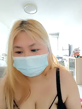 yehe125216 online show from 10-24-25, 08:00