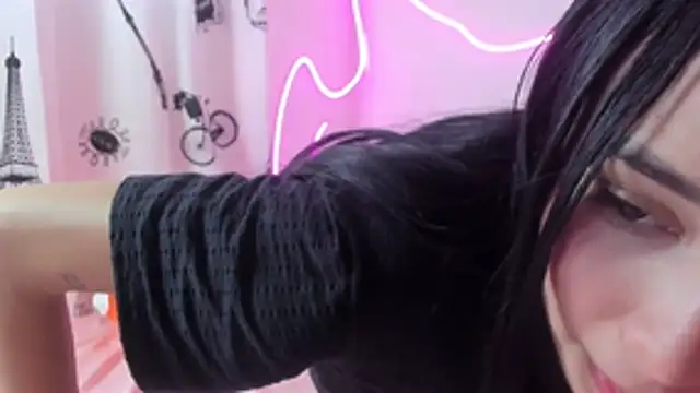 Snapshot of Viko_vegas chatting on 10-30-25, 03:02 Viko vegas online show from 10-30-25, 03:02