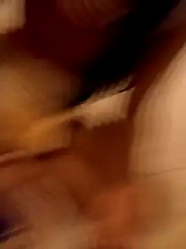 Snapshot of Prettahsantos29 chatting on 10-22-25, 04:29 Prettahsantos29 online show from 10-22-25, 04:29