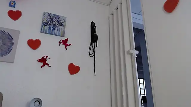 CarolineAikos online show from 02-19-26, 12:12