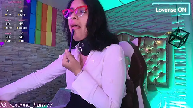 Roxanne Han online show from 03-17-26, 12:19