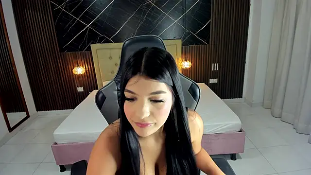 Milu 17 online show from 11-26-25, 11:00