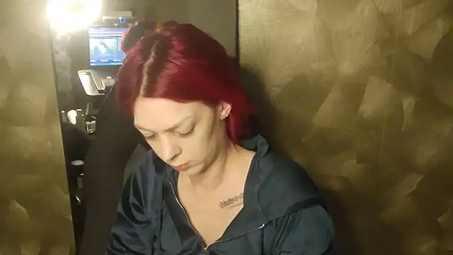 Amanda-JewelzX online show from 11-04-25, 07:13