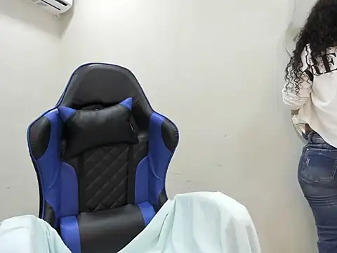 agata18  online show from 02-05-26, 12:32