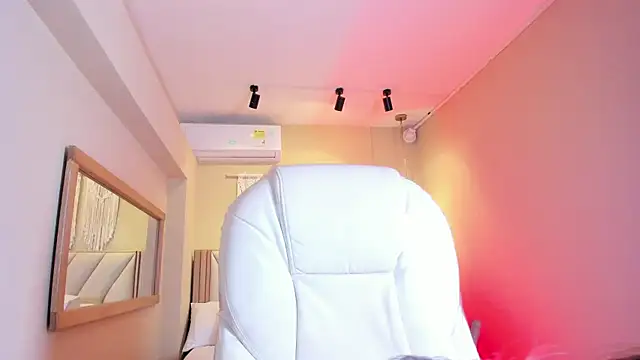 NahimiThompson online show from 04-27-26, 07:45