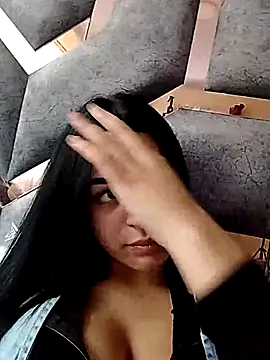 Snapshot of Nuvi_jonhs chatting on 11-06-25, 09:59 Nuvi jonhs online show from 11-06-25, 09:59