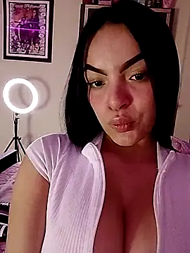 Snapshot of Nuvi_jonhs chatting on 11-27-25, 12:02 Nuvi jonhs online show from 11-27-25, 12:02