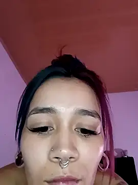 Snapshot of SharonSalazar chatting on 11-26-25, 02:12 SharonSalazar online show from 11-26-25, 02:12