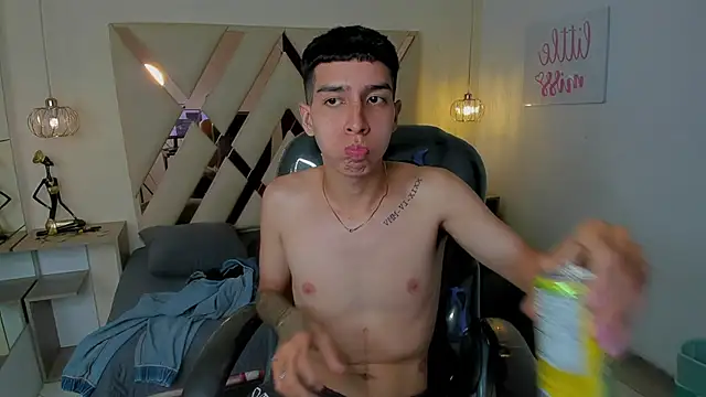 SamNicolson online show from 10-24-25, 04:09