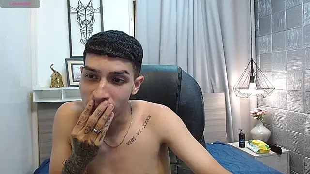 SamNicolson online show from 10-28-25, 04:05