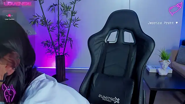 JessicaPratt online show from 01-16-25, 07:52