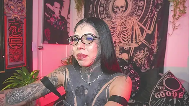 Dalia Vorhees online show from 05-20-26, 01:23