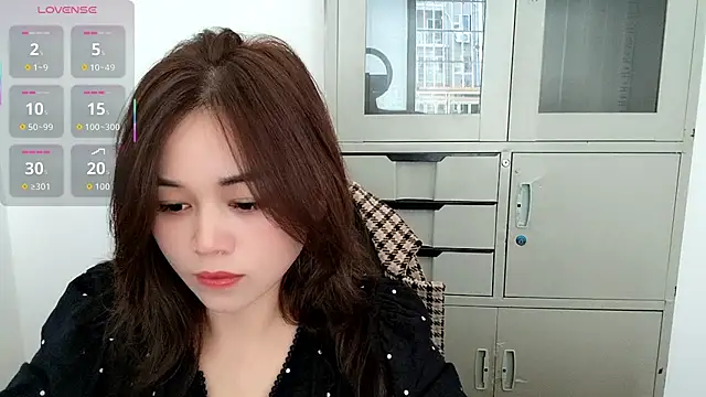 Ella-61 online show from 10-25-25, 07:16