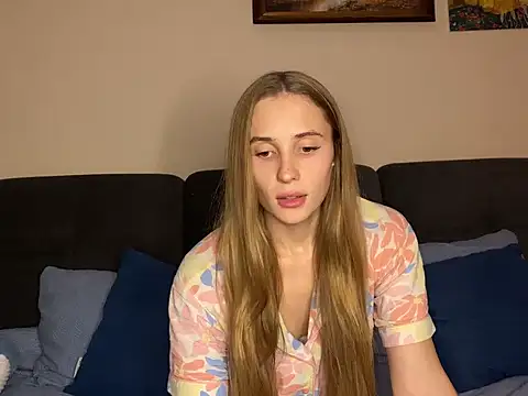 little-girl05 online show from 12-03-25, 08:07