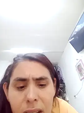 blanca24325 online show from 10-31-25, 05:36