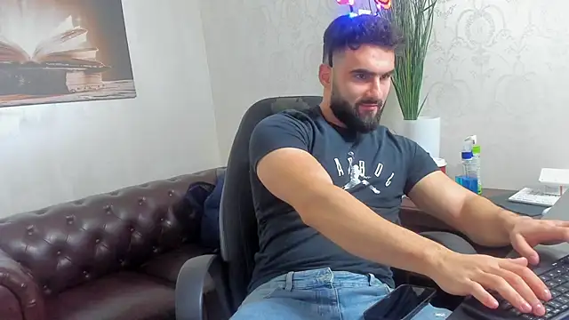 MicahLane online show from 10-27-25, 05:33