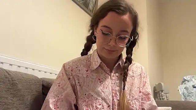 lolatheangel online show from 12-14-25, 07:51