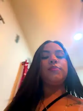 amber white15 online show from 12-17-25, 02:17