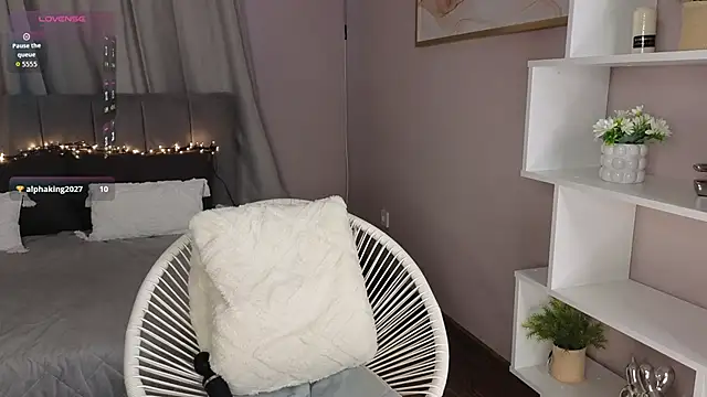 LilCatalia online show from 06-05-26, 10:21