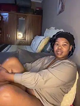 Snapshot of SweetCandy84 chatting on 11-16-25, 09:37 SweetCandy84 online show from 11-16-25, 09:37