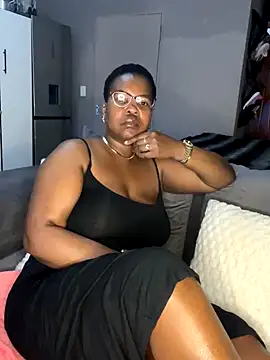 Snapshot of SweetCandy84 chatting on 11-19-25, 08:58 SweetCandy84 online show from 11-19-25, 08:58