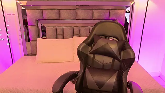 Bella Clark2 online show from 01-08-26, 12:51