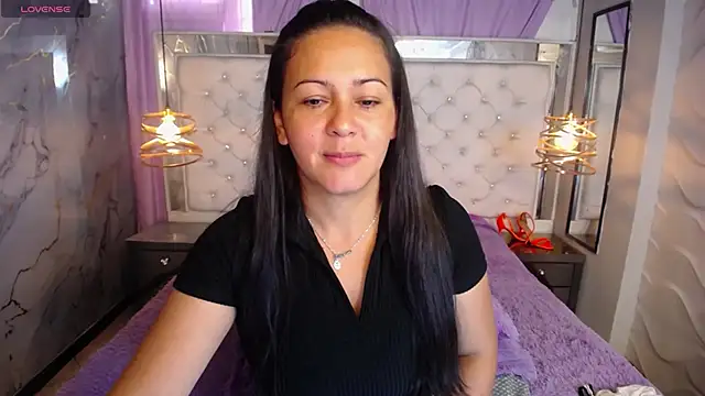 Melissa-roberts online show from 11-22-25, 02:38