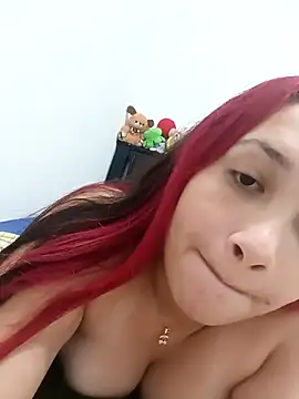 Snapshot of tubabylola chatting on 10-25-25, 05:40 tubabylola online show from 10-25-25, 05:40