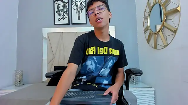 adams bobby online show from 01-09-26, 11:24