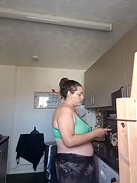 Snapshot of BubblesLovexox chatting on 11-02-25, 01:35 BubblesLovexox online show from 11-02-25, 01:35