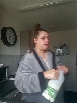 Snapshot of BubblesLovexox chatting on 11-24-25, 10:37 BubblesLovexox online show from 11-24-25, 10:37