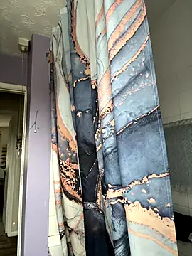 Snapshot of BubblesLovexox chatting on 12-01-25, 01:27 BubblesLovexox online show from 12-01-25, 01:27