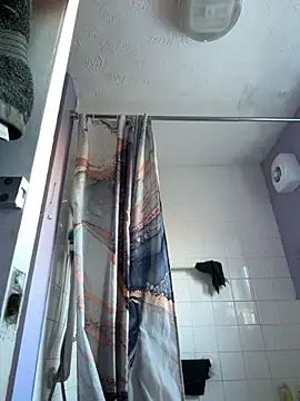 Snapshot of BubblesLovexox chatting on 12-03-25, 02:04 BubblesLovexox online show from 12-03-25, 02:04