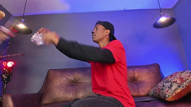 Suckdream1 online show from 10-31-25, 07:37