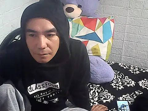 Snapshot of yourasiandesire69 chatting on 11-09-25, 07:28 yourasiandesire69 online show from 11-09-25, 07:28