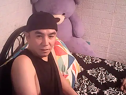 Snapshot of yourasiandesire69 chatting on 11-11-25, 05:29 yourasiandesire69 online show from 11-11-25, 05:29