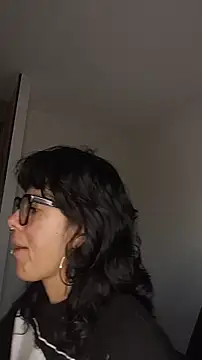 Snapshot of Neciaa chatting on 04-07-26, 11:04 Neciaa online show from 04-07-26, 11:04