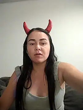 adria0011 online show from 11-04-25, 12:59