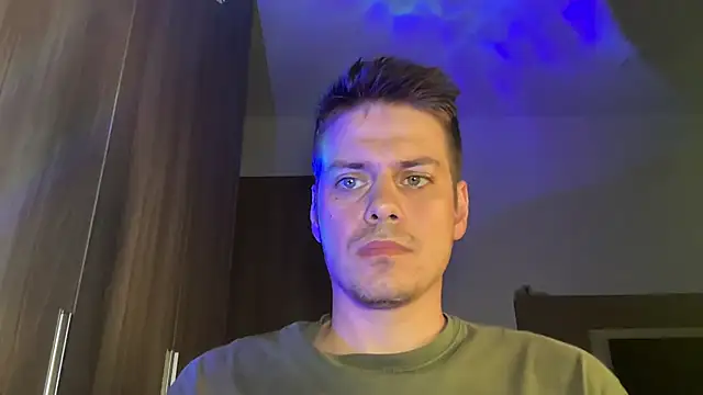 JendesOlbertx online show from 10-26-25, 04:13