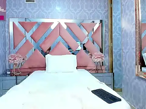 milkybaby  online show from 10-27-25, 06:01