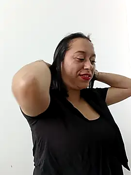 Caroline-17 online show from 11-14-25, 06:06