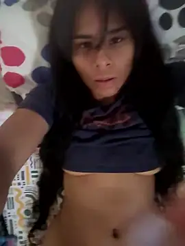 Snapshot of NikolRose chatting on 01-18-26, 07:28 NikolRose online show from 01-18-26, 07:28