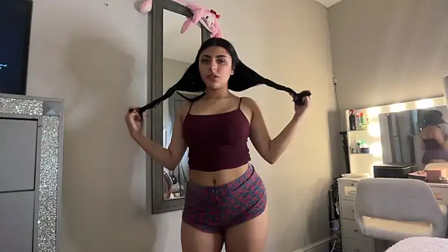 Sophiasecretsx online show from 03-26-26, 01:28