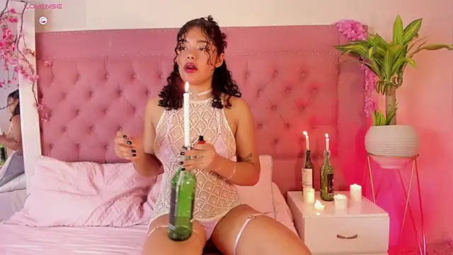curly doll online show from 10-27-25, 03:32