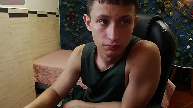 Garuo 18 online show from 11-06-25, 03:07