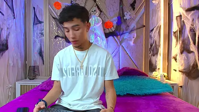 Ink Boy online show from 10-26-25, 01:17