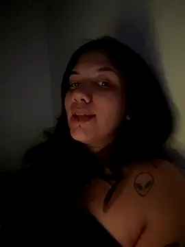 Hannahinfame online show from 11-05-25, 04:56